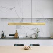 LED-Hängelampe Ethan, messingfarben, 150 cm, ausziehbar