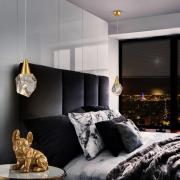 LED-Hängeleuchte Aquaria, Glas klar, gold, polyedrisch