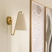 Globen Lighting Wandleuchte Lou Bouclé, weiß/messing, Stoff