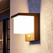 LED-Solarwandlampe Frigento rostfarben, Höhe 15 cm, Sensor