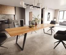 Esstisch Edge 300x100x4 Eiche Natur Metall Schräg Schwarz Live-Edge